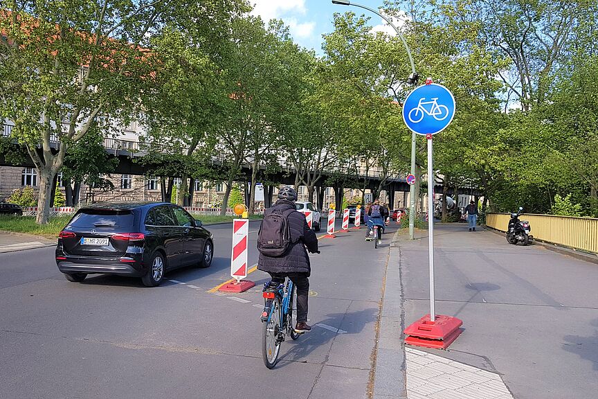 Berlin_Pop-Up_Bike-Lanes1_Copy_ADFC_S.Tosic Pop-up-Bike-Lanes in Berlin-Kreuzberg