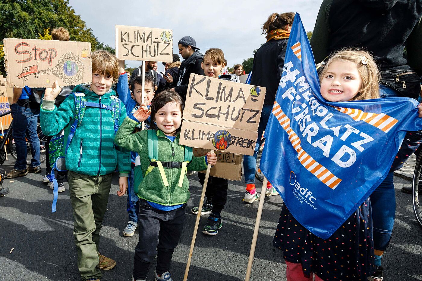 Klimaprotest am 20. September Kinder fordern #MehrPlatzFuersRad